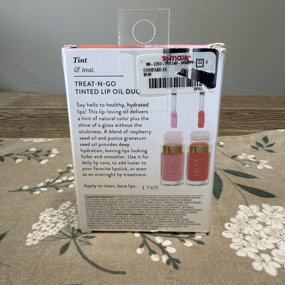 Laura Geller Treat-N-Go Hydrating Lip Oil Duo Pink Red 0.11 fl oz / 3.2 ml - Picture 3 of 3